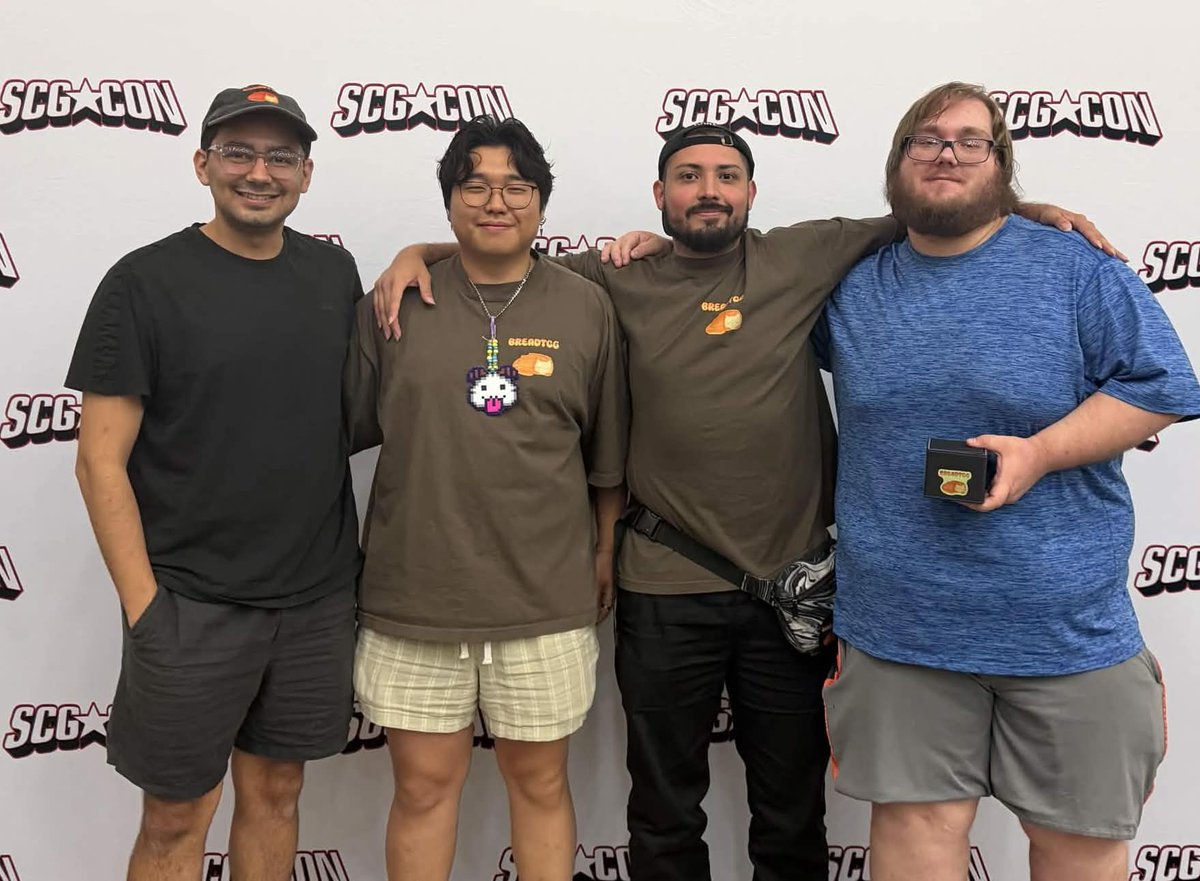 bread_tcg's tweet photo. Halfway through SCG Baltimore and our members are holding strong!! Best of luck to BTCG members BeeRyeYawn, dennish, wolfpack and Hunter this weekend! #SCGBaltimore #riftbound https://t.co/ADYwgNmqVD