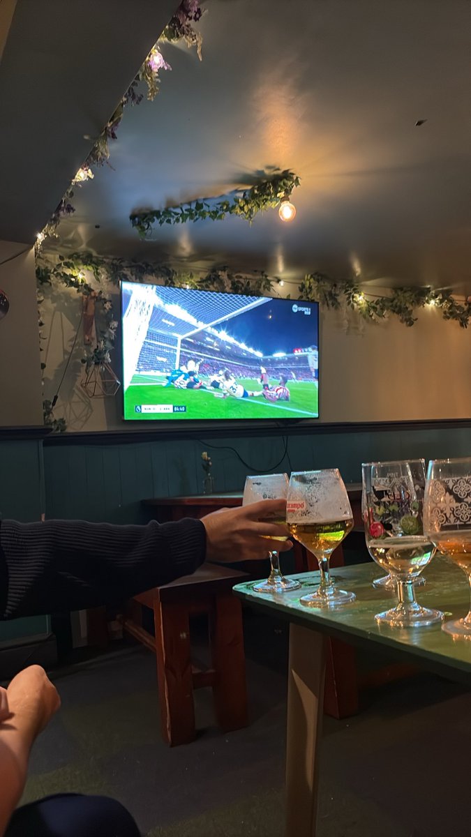 loumcfcx's tweet photo. Yeah nah watching arsenal is actually another level of boring. 0-0 spurs everton now this shit 🤣🤣🤣 https://t.co/LdtqA126Fs