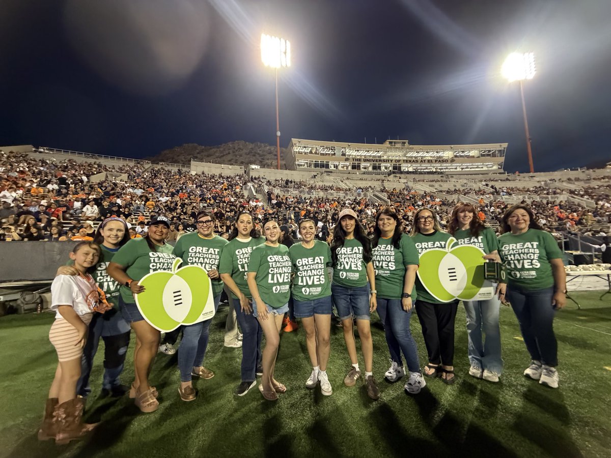 MRod_CBNE's tweet photo. Thank you @UTEPAthletics for recognizing the great work our teachers do. Thank you Ms. Ramos and Ms.Rojas for your love of teaching!  Go Jacks Go!  We are #TeamSISD @SISD_ES 💙🐇💛@BNarbuth_ES @LOHara_CBNE https://t.co/ZuMbv7Udo1