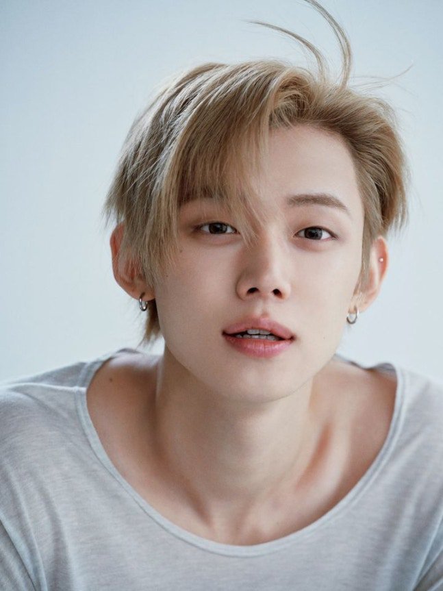 TXTChartData's tweet photo. #YEONJUN donated 100M won to the Community Chest of Korea to commemorate his birthday.

The donation will be used to support free meals for vulnerable elderly people in the Seongnam area of Gyeonggi Province and to improve the environment of aging welfare facilities.

Yeonjun stated, "I wanted to share the love I received,I hope this becomes a force that makes someone's day a little warmer".🥹