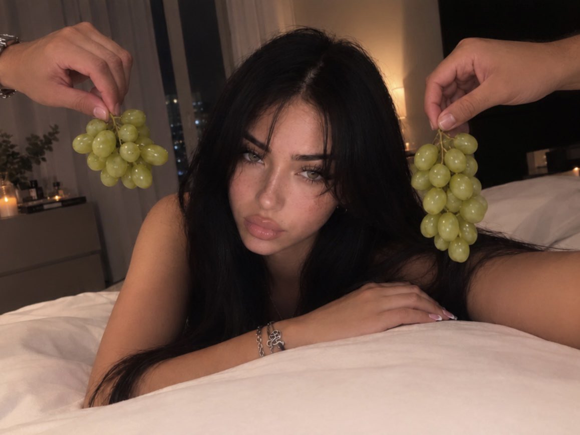 tiarabrattyBU's tweet photo. men always treat me like a princess 🤭👑 #findom https://t.co/ScQm0ujmne