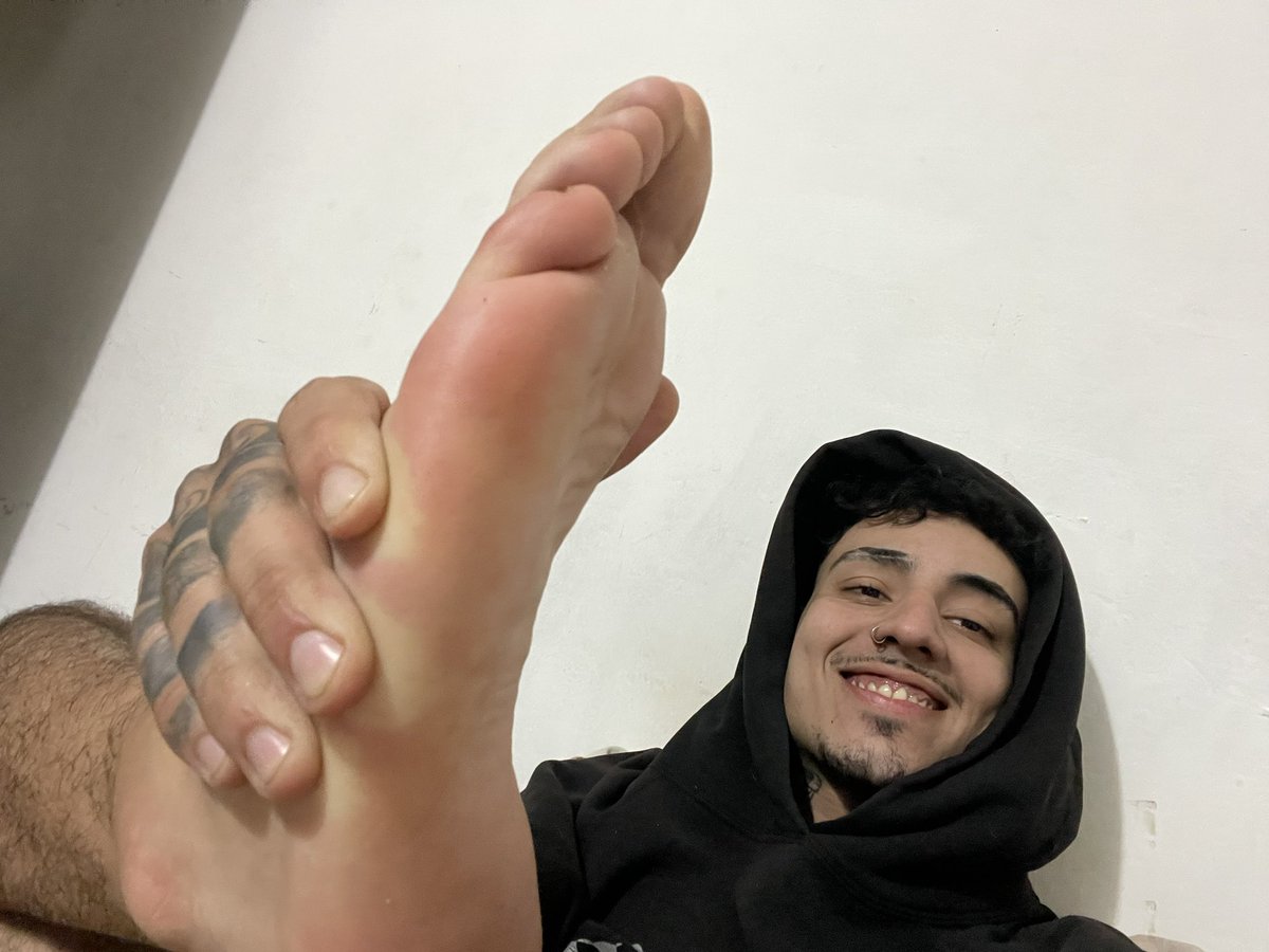 AlphaDrainX's tweet photo. Start sucking👅 https://t.co/1YF6gIwKQF