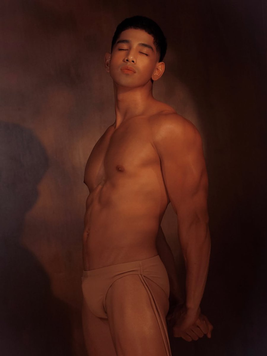 traixitindantoc's tweet photo. Mister Cosmopolitan 2026 John Eriq Bonifacio P1 #JohnEriqBonifacio https://t.co/PJI3OmDlOW