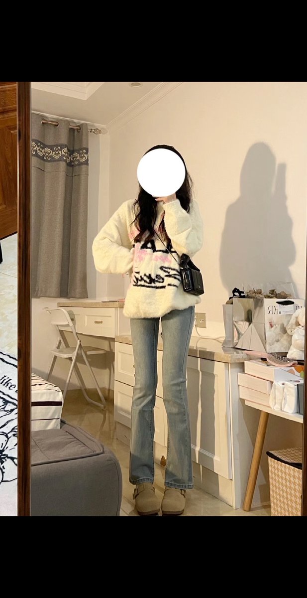 GaylordMalcp's tweet photo. Do you ever feel like you are just barely keeping it together lately 🐈 https://t.co/IU8NZ02mzm