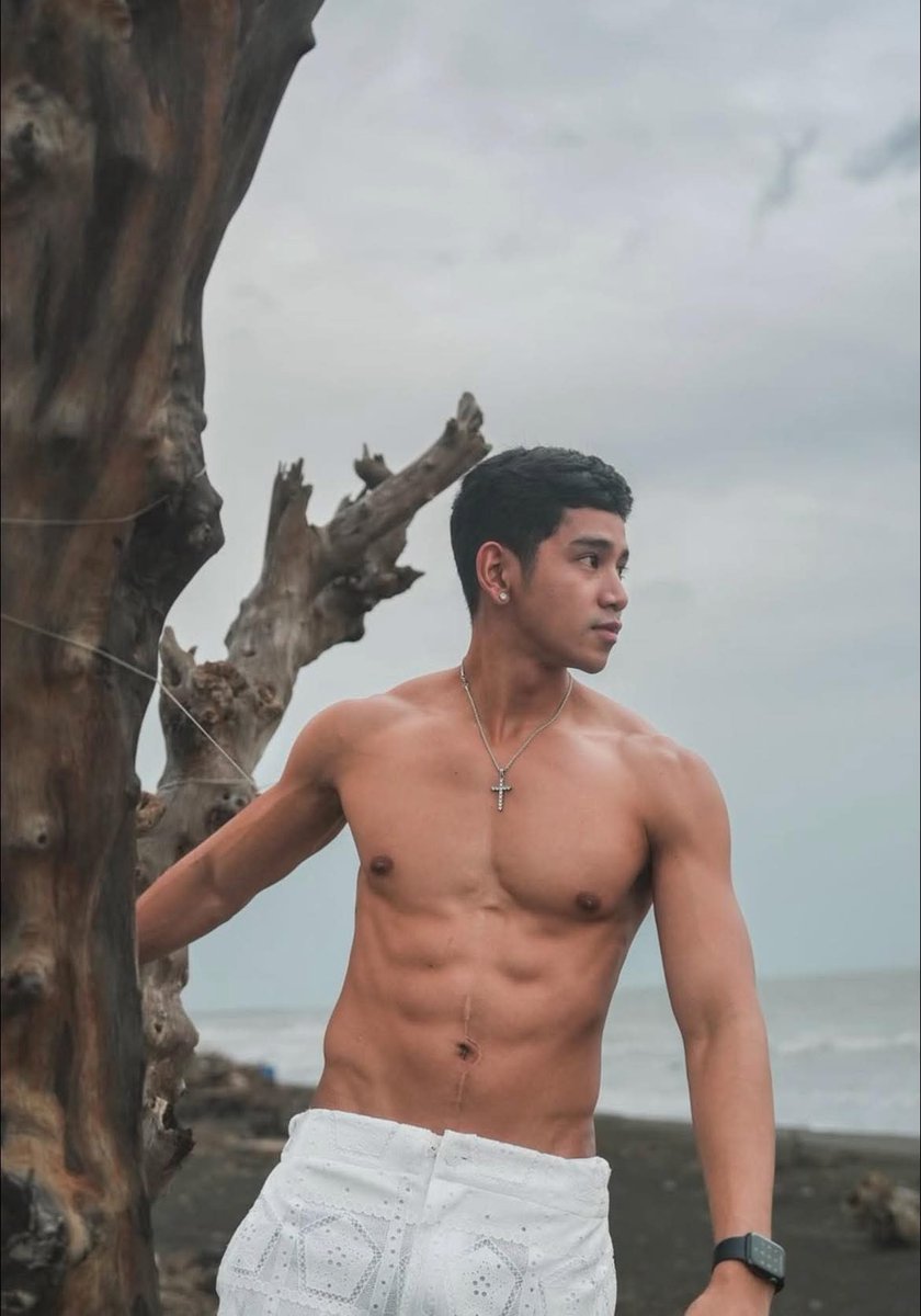 traixitindantoc's tweet photo. Mister Cosmopolitan 2026 John Eriq Bonifacio P4 #JohnEriqBonifacio https://t.co/uQAp1aA2Ei