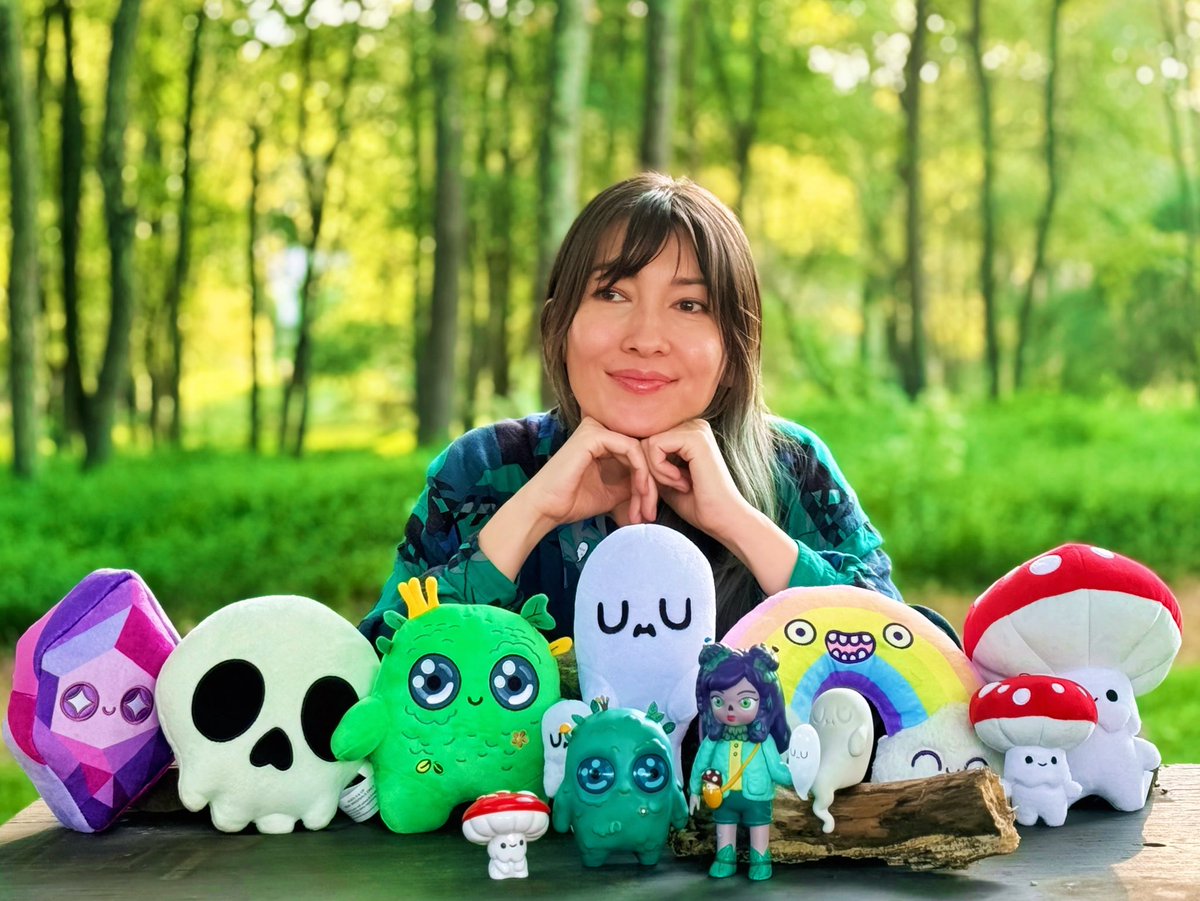 mumbot's tweet photo. Needed some new photos, so my daughter helped me take these out by the forest 😊 Which one do you like the best? 👻🍄🌱🌈💕 {might delete later😆} https://t.co/0mjVLaCK9v