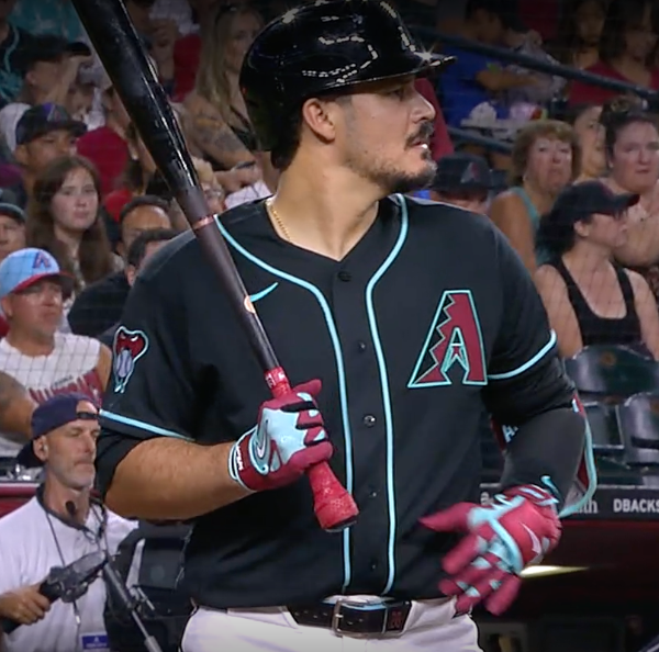 HyattCraig's tweet photo. Arenado - puck knob over grip https://t.co/OTiNAREpml