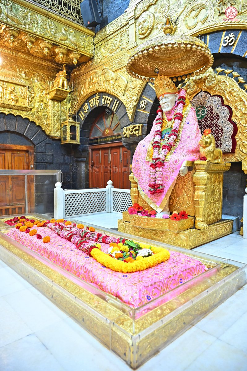 Gottipati4546's tweet photo. *!! ॐ साई राम !!*
*श्री साईबाबा संस्थान विश्वस्त व्यवस्था,शिर्डी*
*!! ॐ Sai Ram !!*
*Shri Saibaba Sansthan Trust, Shirdi*
≈≈≈≈≈≈≈≈≈≈≈≈≈≈≈≈≈ 
*आरती :-शिर्डी माझे पंढरपुर*
*रविवार १३ सप्टेंबर २०२६*  
*Aarti :-Shirdi Majhe Pandharpur*
*Sunday 13 September 2026* https://t.co/q8orR8r55m