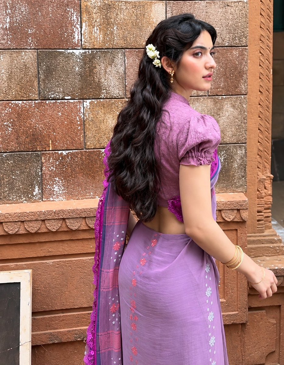 Ghadeerrrr5's tweet photo. she's got a severe case of princess syndrome https://t.co/mGQlsGixwE