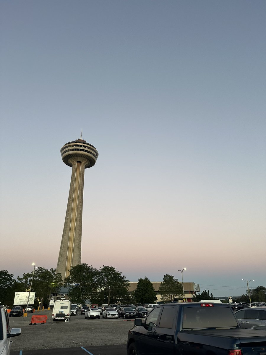 Natrajam1008's tweet photo. Time and perspective, while the object remains same.
#Vclicks #Tower https://t.co/EkYqimiGi9