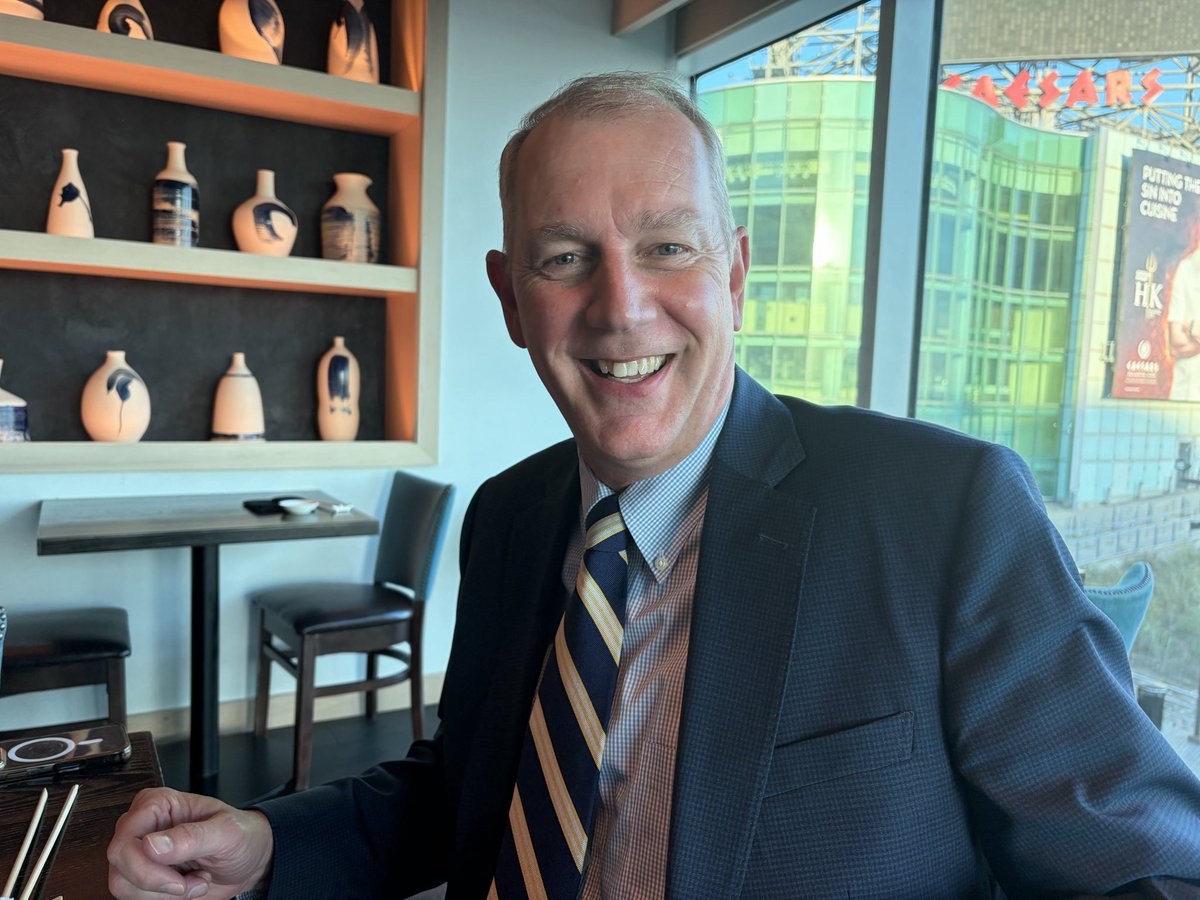 MichaelCaffin's tweet photo. Steve Van Der Molen , VP Meetings Operations - Atlantic City Region for @CaesarsEnt, was an amazing host for the @Visit_AC @CaesarsMeetings MICE FAM trip this past week in Atlantic City. @harrahsresort @TropicanaAC and @CaesarsAC showed off their meeting facilities led by Steve. https://t.co/sUu2tsuXPm
