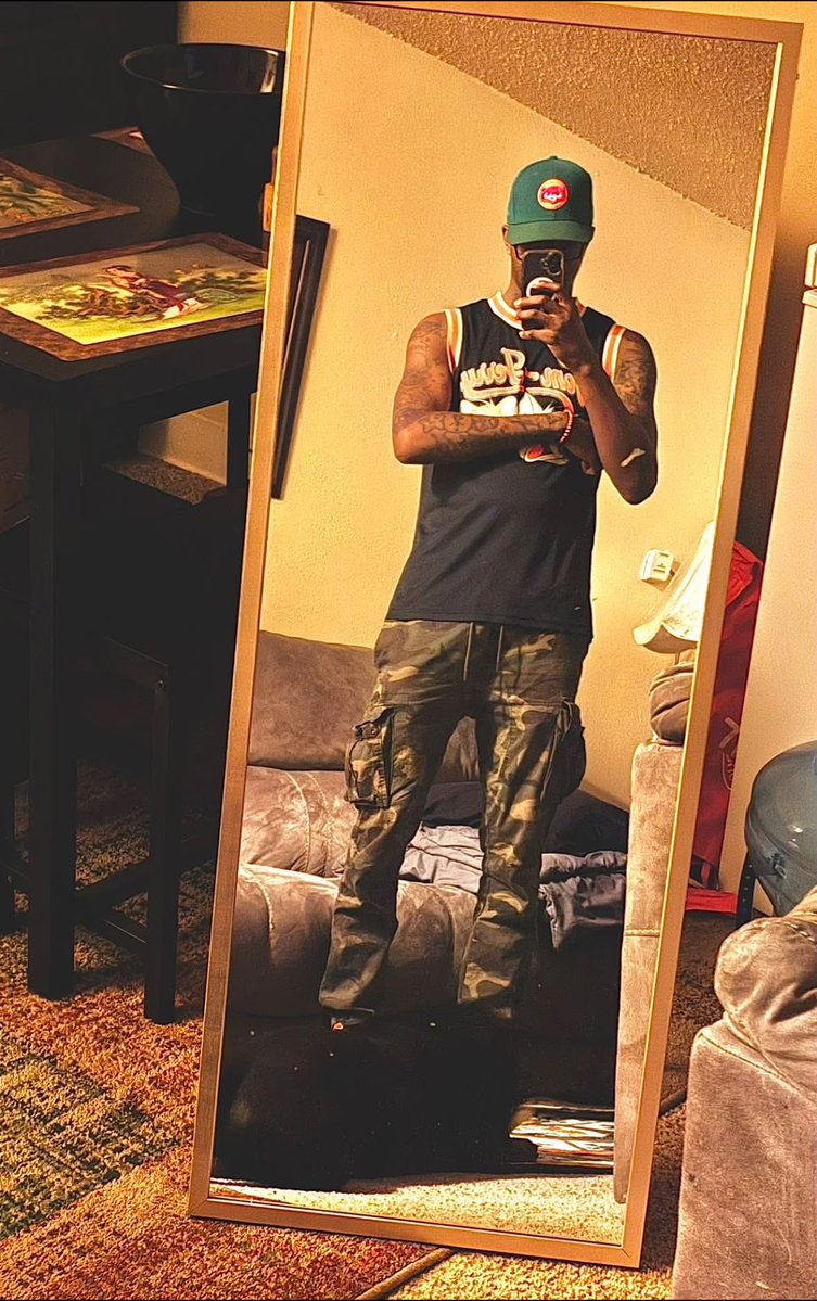 iamPries's tweet photo. Skinny P the Nerd! 🤓 https://t.co/wNcqEfVffC