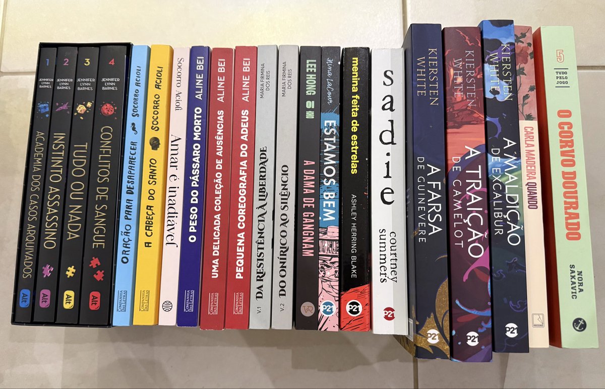 swiftnwja's tweet photo. meu saldo da bienal https://t.co/XJ5MpQ4qsA