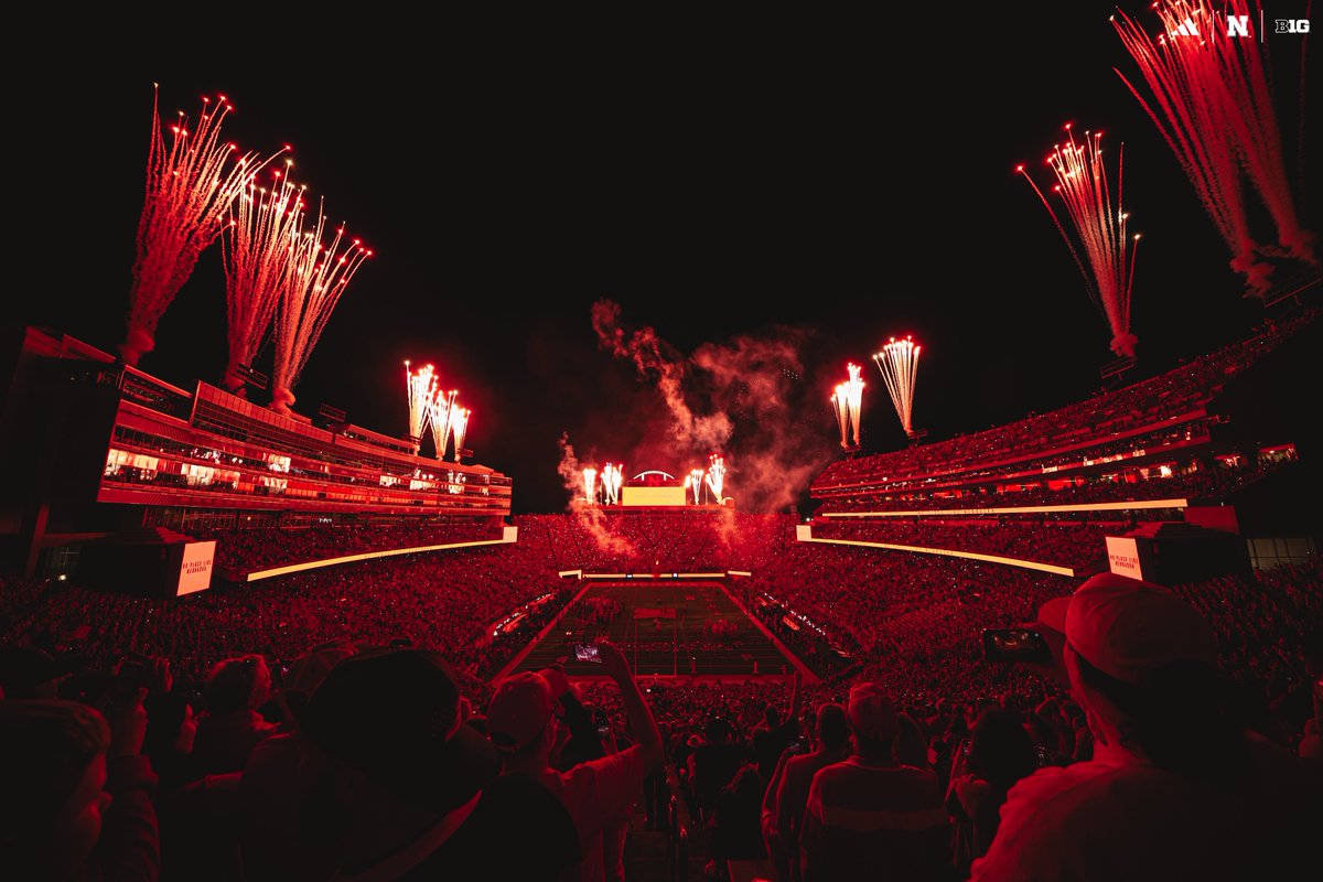 Huskers tweet picture