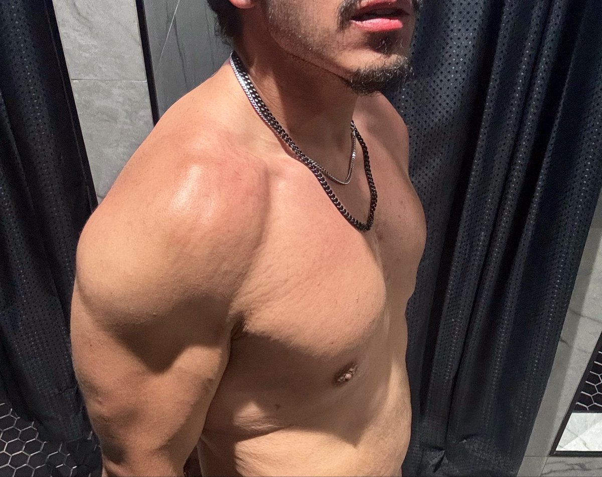 ChrisPipeher's tweet photo. Little physique update #rgv956 #rgv #nsfwrgv #wataa https://t.co/64fDzZLgm6