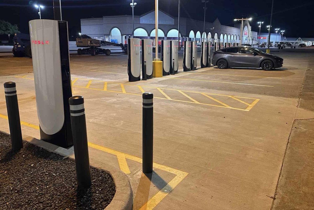 TeslaCharging tweet picture
