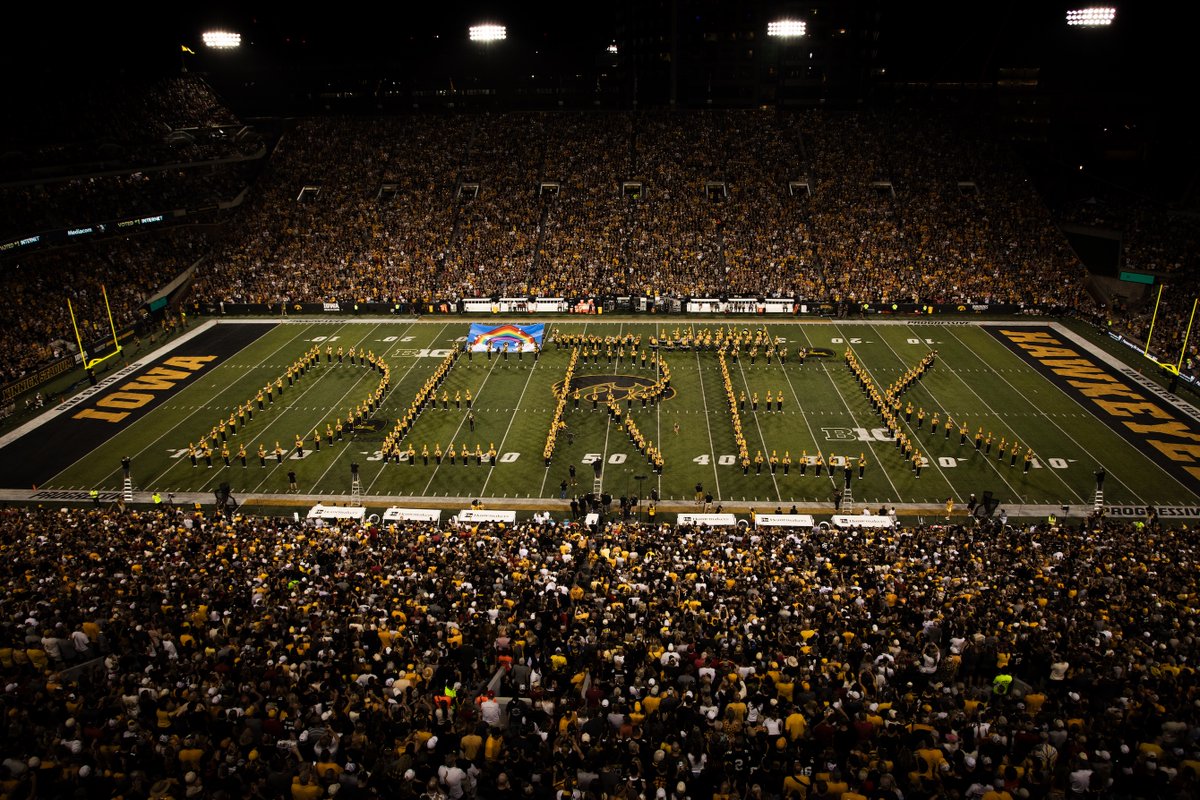 HawkeyeBand's tweet photo. For Derek. https://t.co/vhumrUPBe5