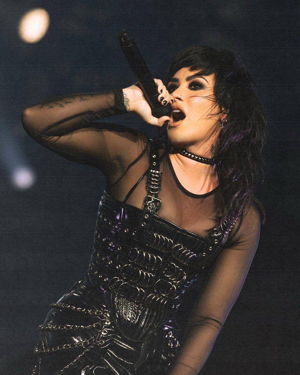 erikunbroken's tweet photo. rock in rio 2022 tu foi vingado https://t.co/LhXieKNgya