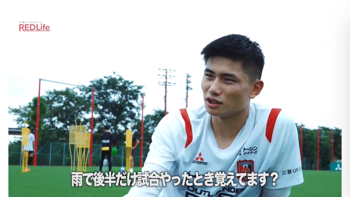 redswonder10's tweet photo. 南野は栃木SC時代、オフ日に埼スタまで浦和の試合を観にきたことがあると。

そして、浦和の応援が好きだと👍 https://t.co/pDX9utXEgB