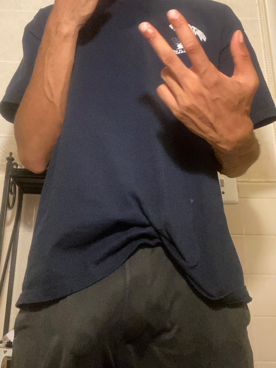 phillyboul619's tweet photo. What ya doing https://t.co/ixdPw9SsKE