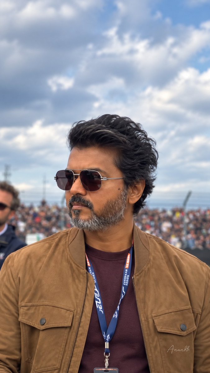 anandh888's tweet photo. CM 💥 AK  🔥🥵💥

#CMVijay #AjithKumar 
Drive link 🔗 👇👇👇 https://t.co/6dnVw1IlU5