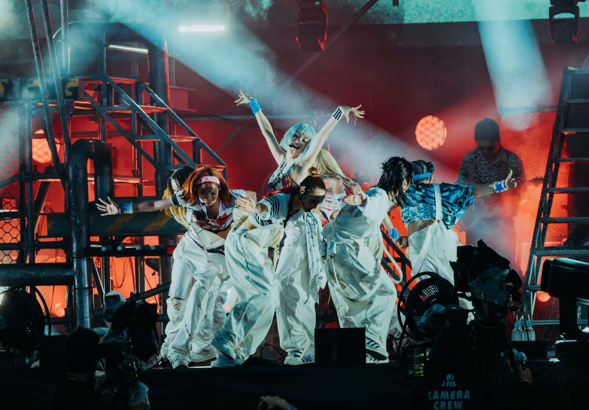 XGOfficial_'s tweet photo. 𝐑𝐎𝐂𝐊 𝐈𝐍 𝐉𝐀𝐏𝐀𝐍 🔥🖤

Thank you for going all out with us at our first ROCK IN JAPAN!
The universe will bring us together again 🪐✨
最後まで一緒に盛り上がってくれてありがとう！(っ˘꒳˘)っ♡

ALPHAZ、また日本のフェスに着陸する日を楽しみにしててね 🚀🐺 ˚₊· ✦

#RIJF2026
#ROCKINJAPAN
#XG