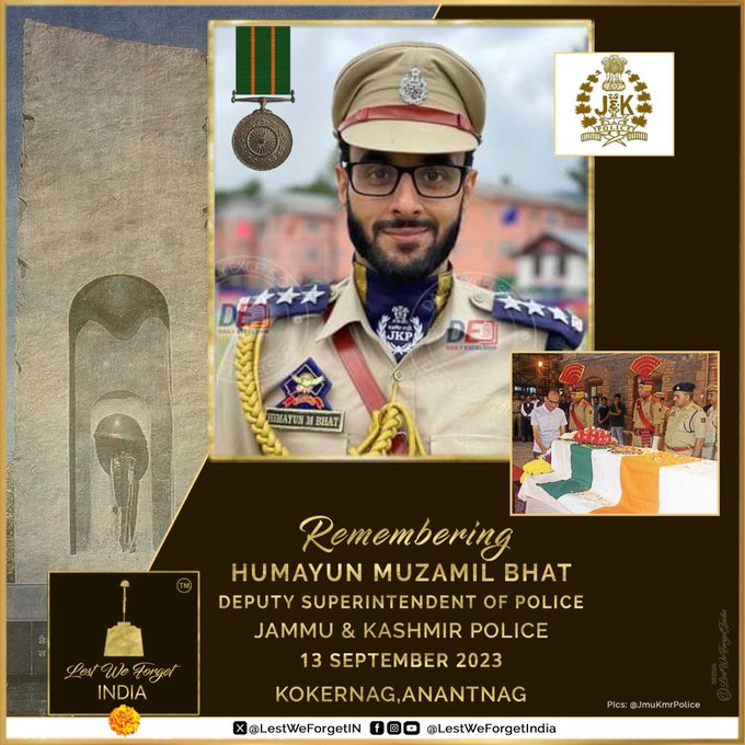 LestWeForgetIN's tweet photo. #LestWeForgetIndia🇮🇳

• Colonel Manpreet Singh 
Kirti Chakra (P) 
Sena Medal
CO 19 RASHTRIYA RIFLES

• Major Aashish Dhonchak
Shaurya Chakra (P)
SenaMedal
COY CDR 19 RASHTRIYA RIFLES

• Humayun Muzamil Bhat
Kirti Chakra (P) 
Deputy
Superintendent of Police Jammu & Kashmir Police
@JmuKmrPolice

The three #IndianBraves made the supreme sacrifice
fighting terrorists in Kokernag, Anantnag, South
Kashmir #OnThisDay 13 September in 2023.

Remember the Braves - their service, valour and
supreme sacrifice always. 🏵️