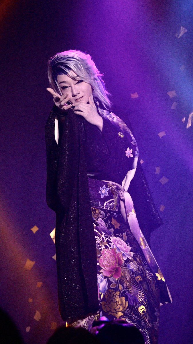 2OO11O25's tweet photo. ____𝟤𝟢𝟤𝟨.𝟫.𝟣𝟤《 高槻桜花劇場 》

昼 ˹  ｵｱｼｽと果樹園  ˼

#三咲愛羅 花形 #劇団暁 https://t.co/kgzyAN715t