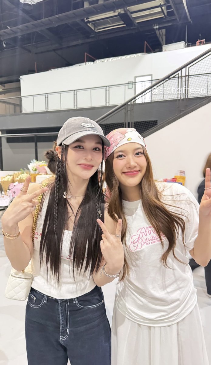 melnaakha's tweet photo. TKNur meeting FreenBecky is all I wanted 🙏🏻😭 https://t.co/TmAddPUaOU