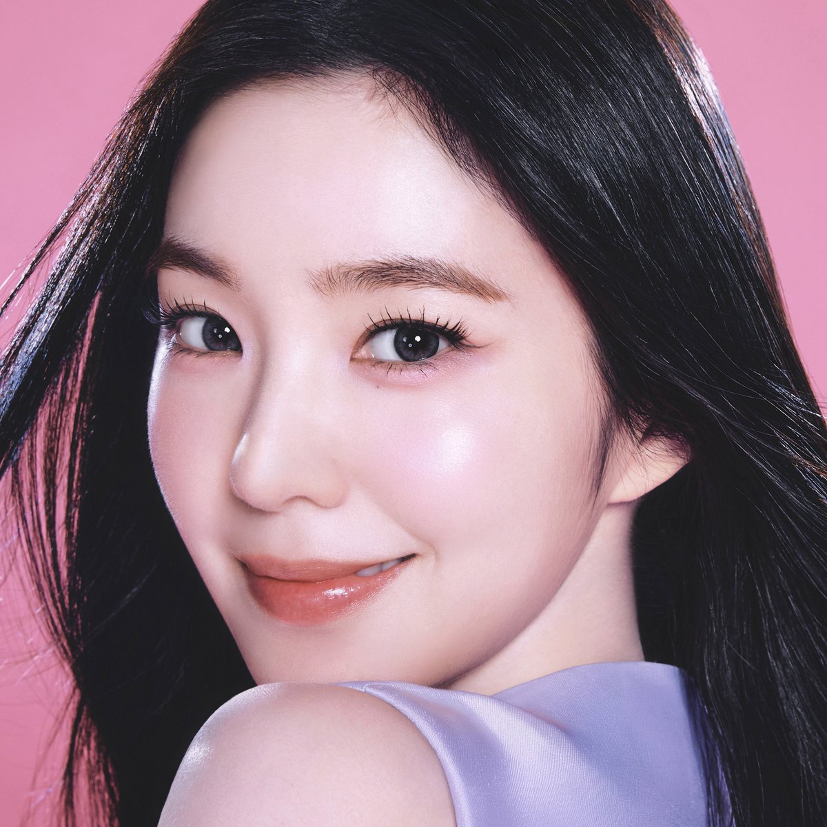 koreansales_twt's tweet photo. Best-selling Female Soloist on Circle Chart in 2026 (Jan~Aug)

1. #Irene — 280,651 copies
2. #Yuna — 161,671 copies
3. #Jennie — 106,548 copies
4. #Yena — 64,791 copies
5. #Rosé — 47,823 copies
6. #Taeyeon — 45,034 copies
7. #Chuu — 36,283 copies
8. #MoonByul — 28,613 copies
9. #Yves — 26,828 copies
10. #Hanroro — 25,374 copies