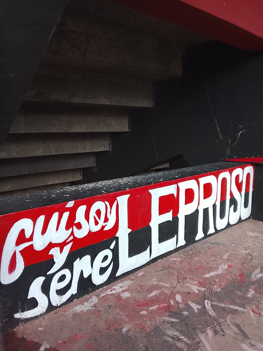 Elbebo_'s tweet photo. Nunca seré sin aliento , jamás 🔴⚫ #Maradona #Newells https://t.co/bVKJd6j0FZ