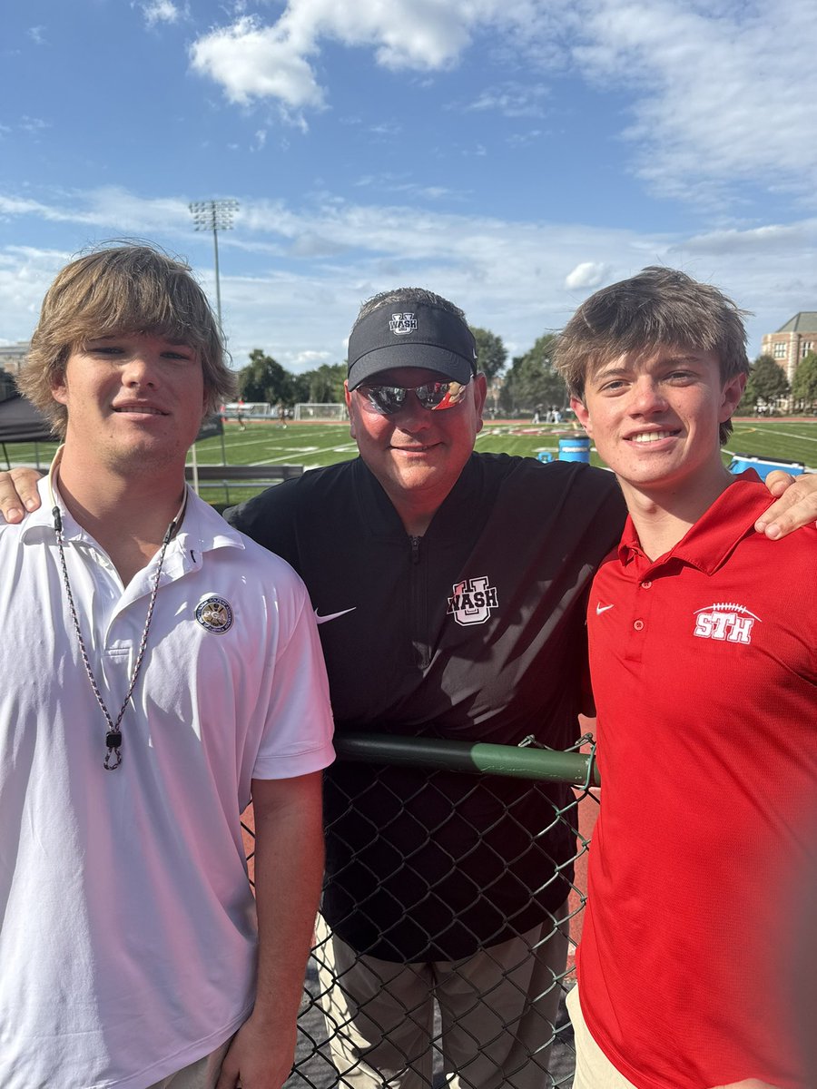 rjwilsonte's tweet photo. Huge thanks to @MuellerFBCoach for inviting me to a great visit at WashU. Looking forward to continuing this relationship! 

@piercewjacobson https://t.co/yqs0IB02Ci