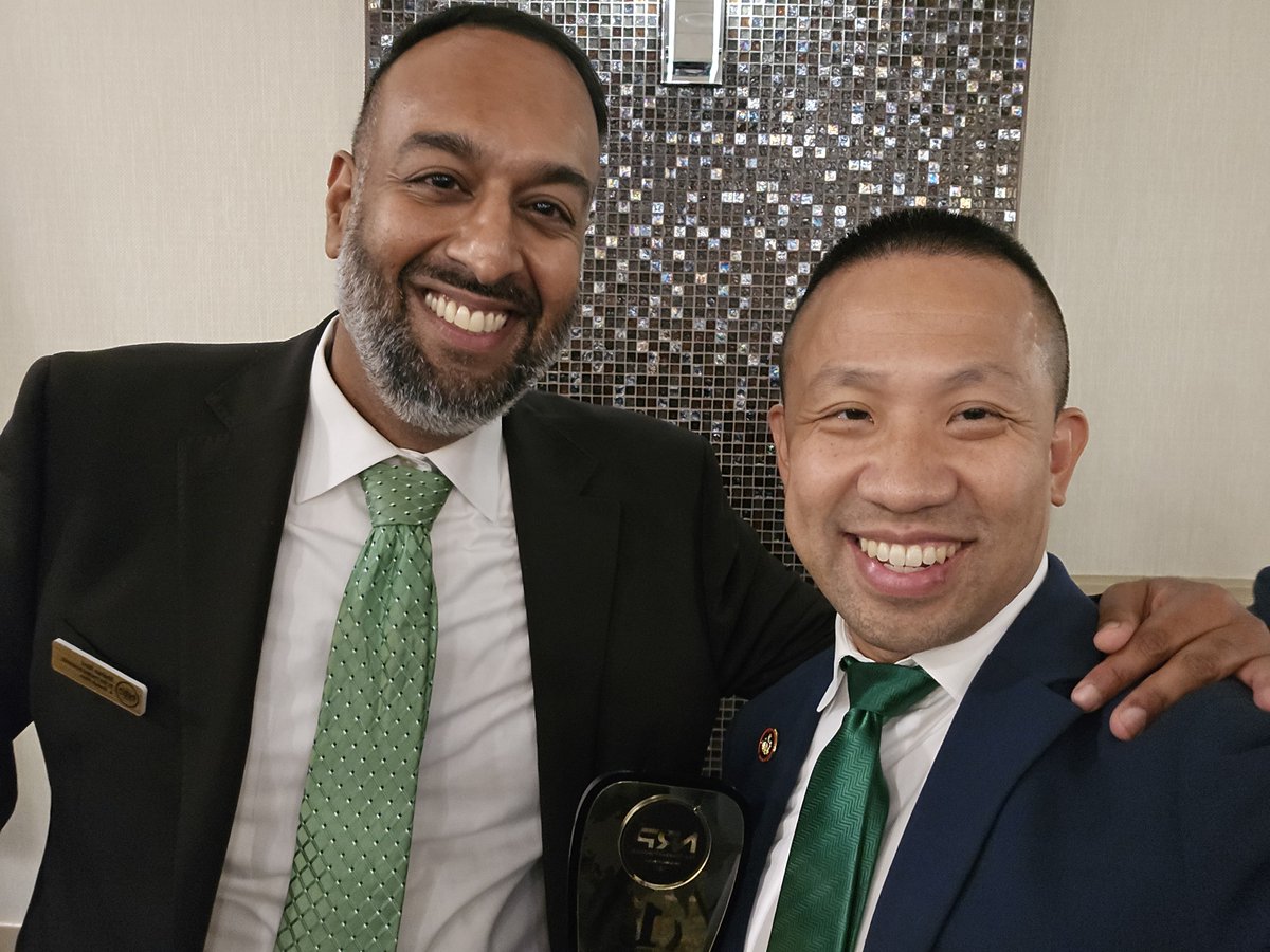 ClarenceLamMD's tweet photo. Thank you to the Non-Resident Pakistanis of Washington DC for this recognition of my work to support the Pakistani American and Muslim communities in Maryland!  Maryland is home to about 25,000 Pakistanis and is seventh in the nation. https://t.co/0eegmdnhGy