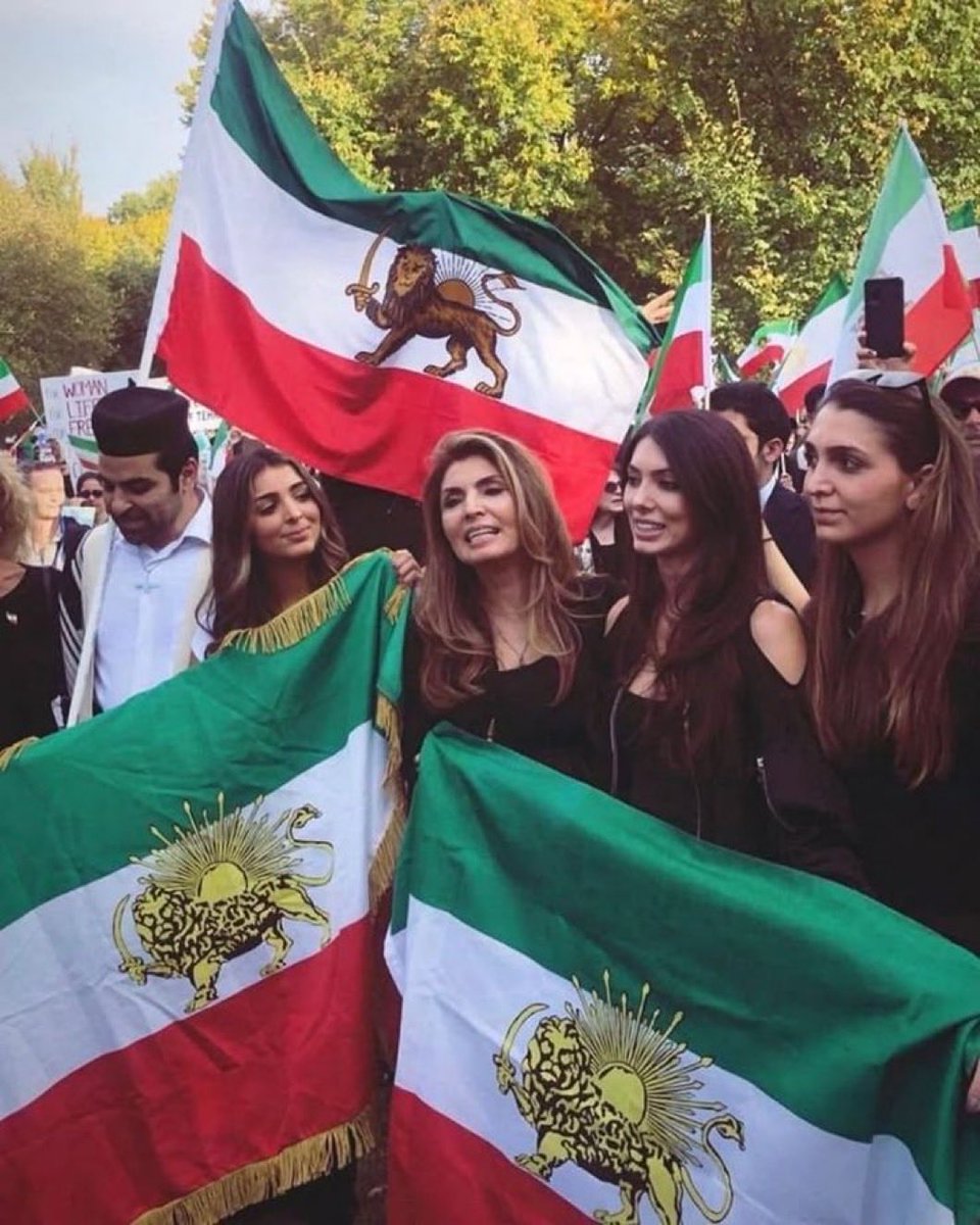 sarbaz_Shahiran's tweet photo. جهت زیبا سازی تایم لاین : https://t.co/xLoIEz1aRU