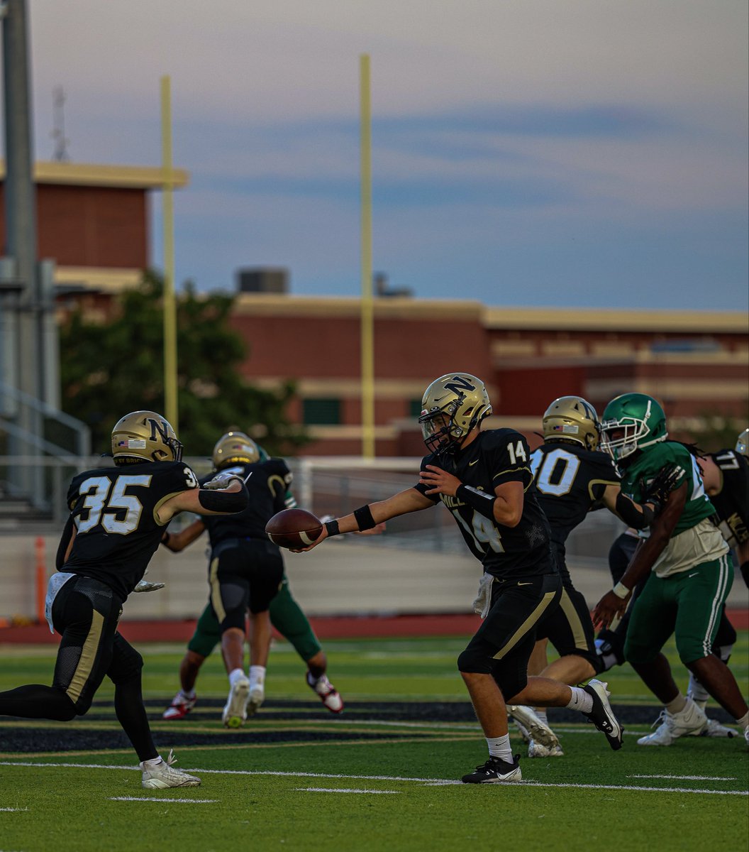 windsorhutchins's tweet photo. Check out my week 0-4 highlights! Extremely grateful for the opportunity! 
@SWiltfong_ @QBCoachAbell @xfactorQB @SidelinePreps @IndianaPreps @PrepRedzoneIN @MillerNationAD @SharpensC @Bryan_Ault @greinerzd68 @kalfonjordan @MillerStrength https://t.co/BpNorBJyCs