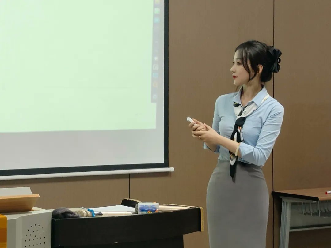 ChaunceyThqhdx's tweet photo. Hoy compartí conocimientos sobre marketing digital con jóvenes emprendedores: intercambiamos experiencias y creamos nuevas redes! https://t.co/rONvwSQ9EA