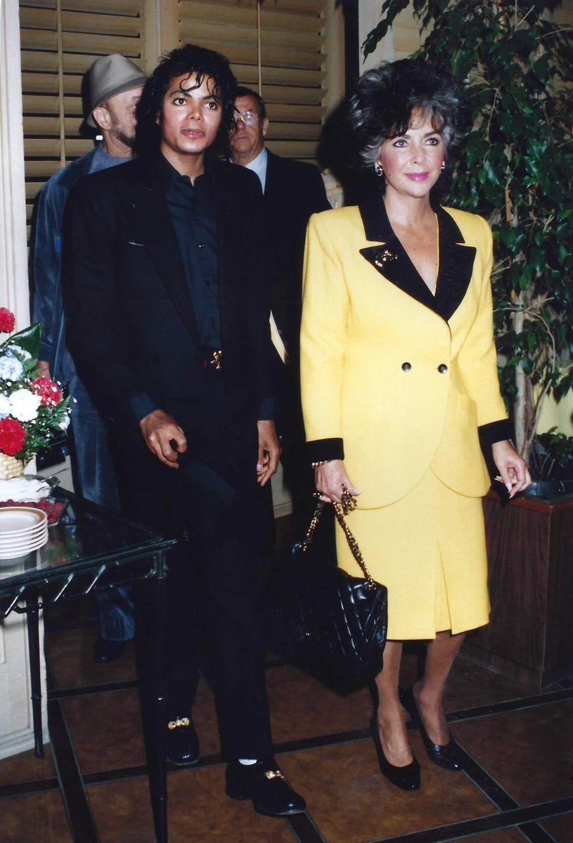 1984grmmys's tweet photo. something was in the air this day https://t.co/WWrdyN3Iux