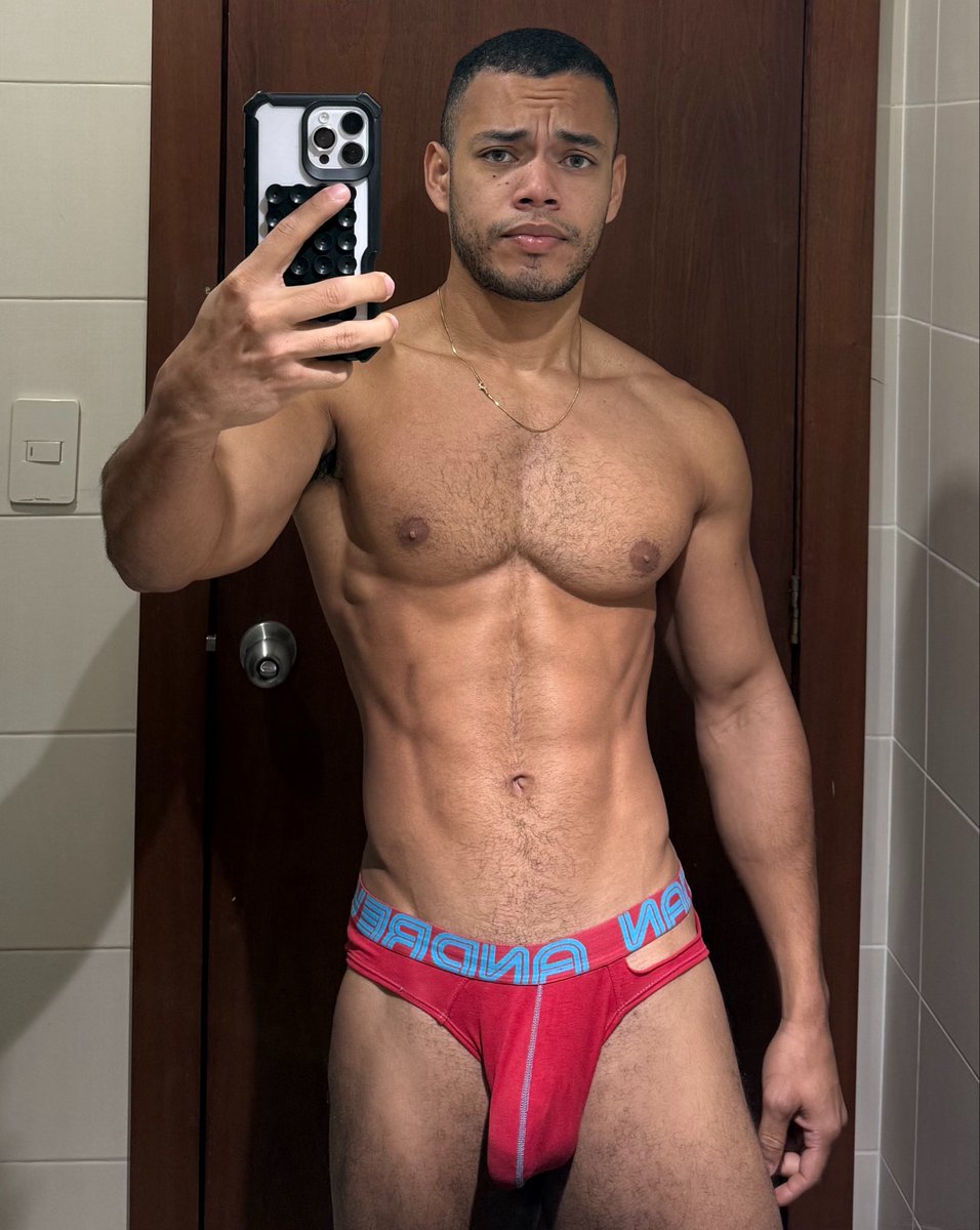 diegoa_arias1's tweet photo. 🤤
#retweet #gaysingle https://t.co/zKbHuUzErM