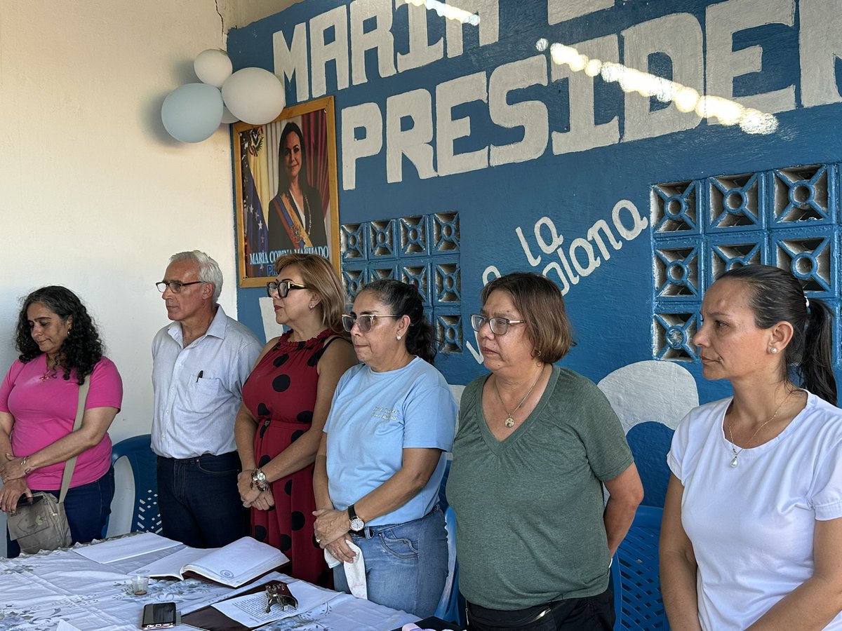 VenteMerida's tweet photo. Arrancamos la Asamblea de Ciudadanos Vente, hablemos del futuro en el municipio Padre Noguera. 

¡Por un futuro luminoso y una vida con dignidad en Santa María de Caparo vamos #HastaElFinal! https://t.co/o4FBVIoOwf