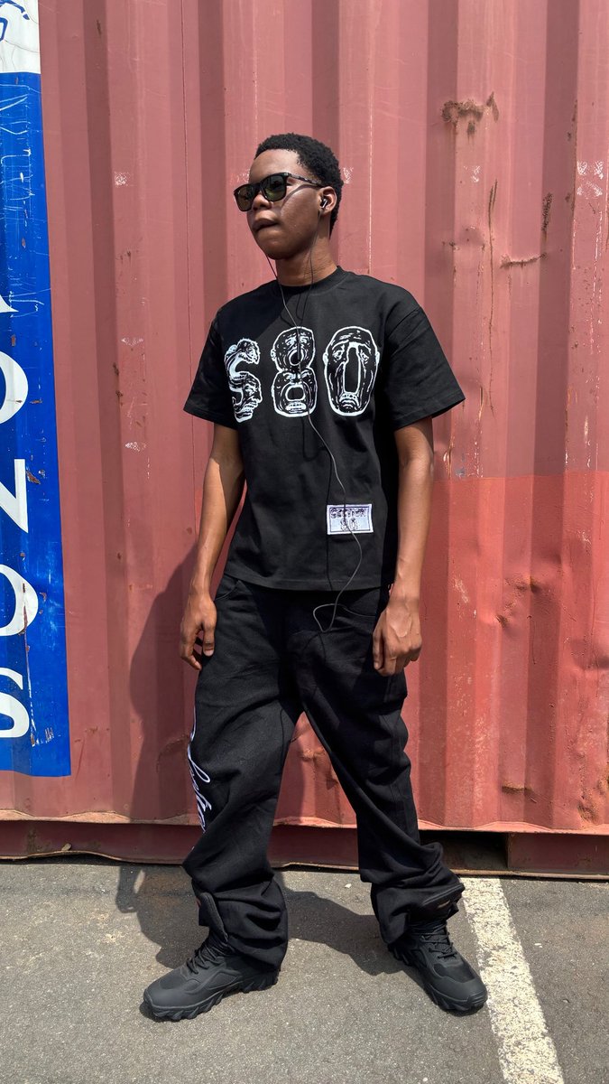 3mz_s80's tweet photo. Cool clothes I made https://t.co/aZc0A8hgTL