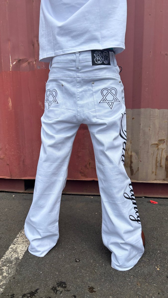 3mz_s80's tweet photo. Cool clothes I made https://t.co/aZc0A8hgTL