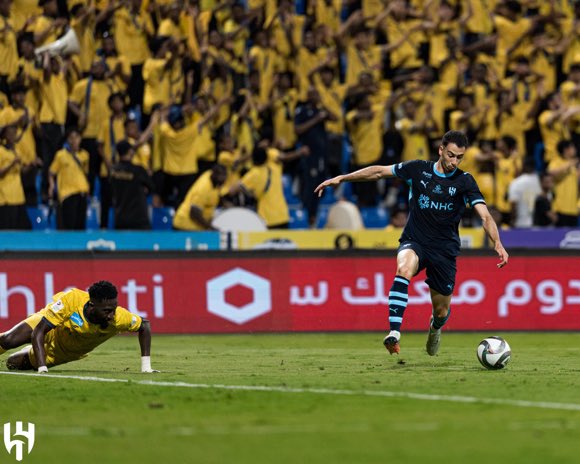 _sy2h's tweet photo. مارتنيلي يتجاوز الرقابه😂🤣💙.
#اكسبلور_explore #alhilal https://t.co/rHwBsOtXi5