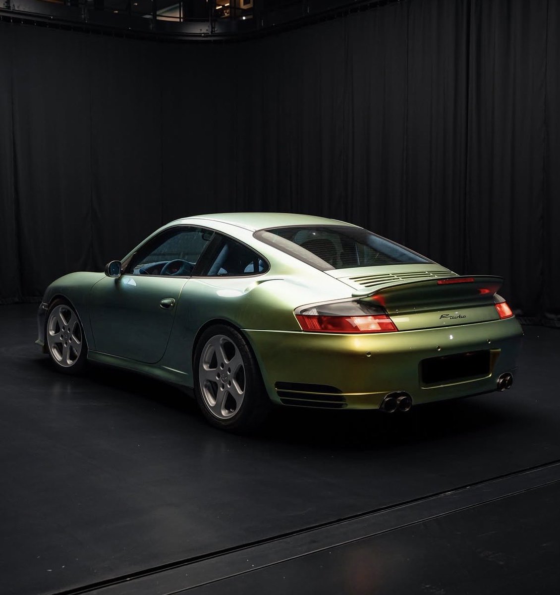 Jordan92338366's tweet photo. RUF 996 Turbo R in a wild spec…🔥 https://t.co/Bj9Q11K5QV