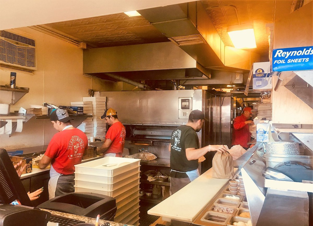 arcuripizzact's tweet photo. Made fresh for you, every time. From the kitchen to your table, Arcuri’s puts care into every order so you can enjoy food that’s fresh, flavorful, and made to your liking.

Order yours today at https://t.co/81pK7UWD0a or give us a call at 203-869-6999. https://t.co/TnHkMnYRMr