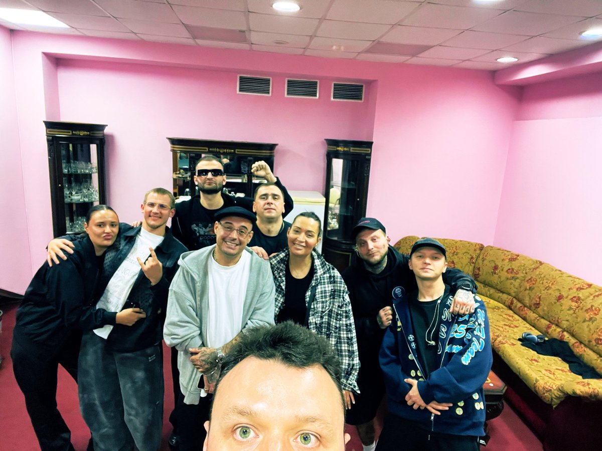 sashasumshit's tweet photo. Ну, мы в Рязани, короче!
#lugang https://t.co/rBqRzWge41