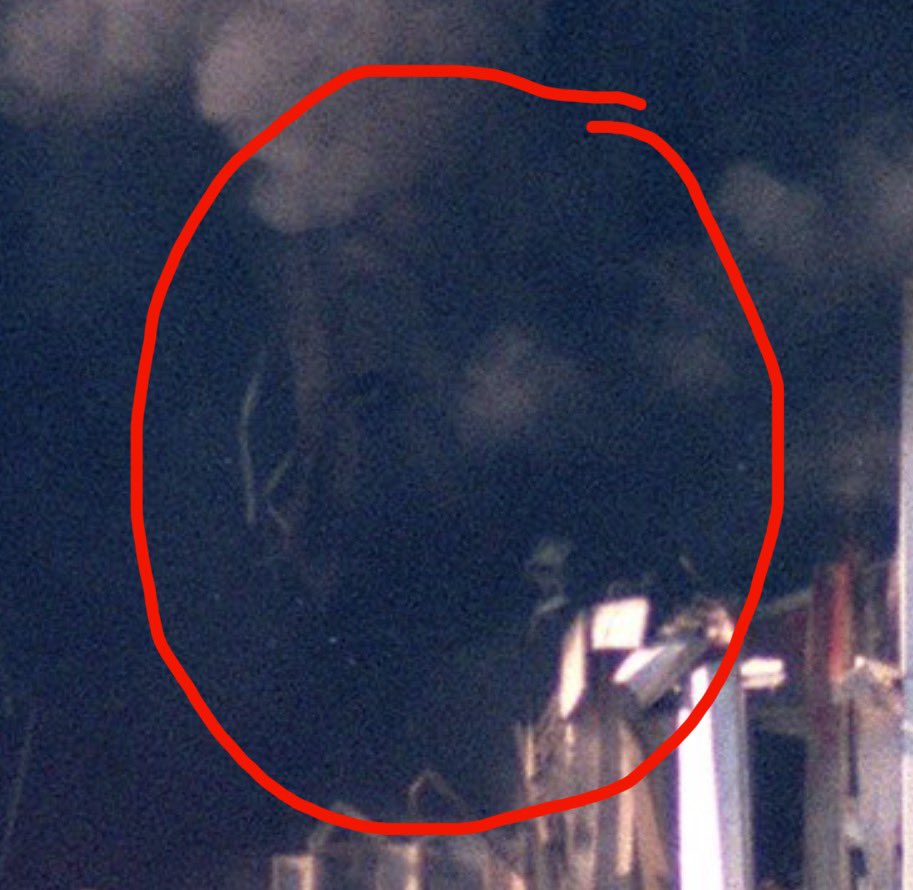 BritAZ4Truth's tweet photo. @EchoesofWarYT Anyone else see a face in the dark when you zoom in? Kinda eery https://t.co/NLZRaTLYi6