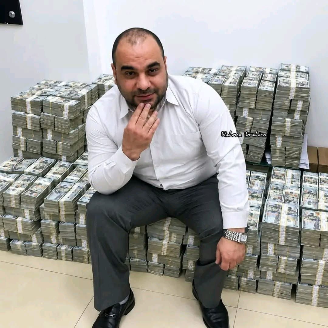 ElsayedElzamz17's tweet photo. اصحاب محلات الفينو النهاردة: https://t.co/NxqwxfcW7d