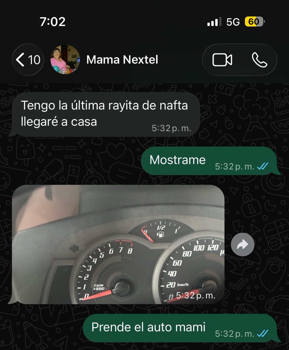 Gplusc's tweet photo. Mi madre: https://t.co/Qp2zR34RuC