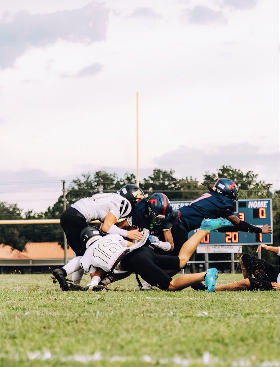 VanDriggers's tweet photo. Freshman Year Loading 
@MitchellHSFB https://t.co/bGgH3w3L3h