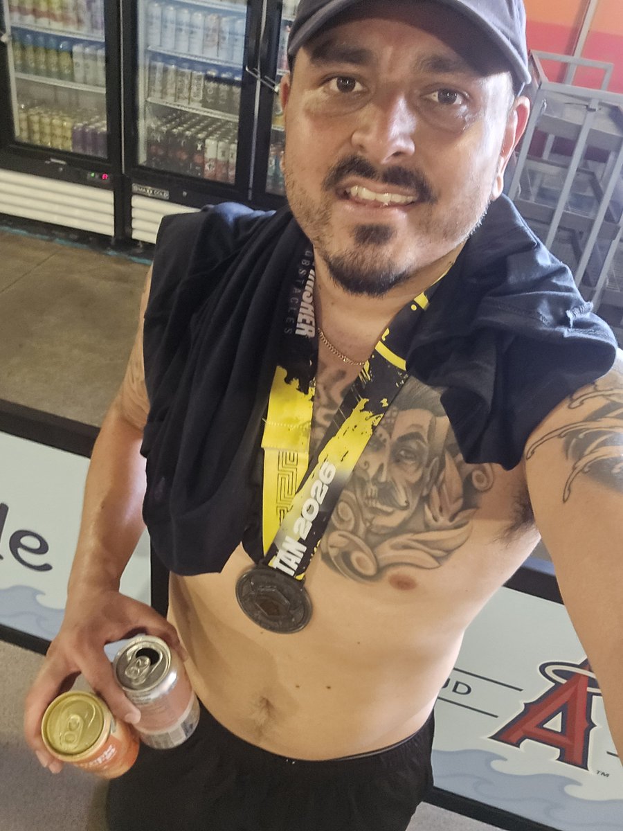 YOSIRUK's tweet photo. Spartan Race at Angel's stadium today. Whooped my ass but mission accomplished. https://t.co/D71ceKGEBU